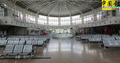 渡轮航空停摆．巴士几乎停驶  海陆空  人去楼空