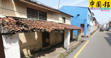 屋瓦纷掉落 恐砸人  空置老厝威胁安全