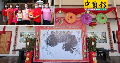 郭佳安连续8年为培二提笔  赞助年画 筹逾2万