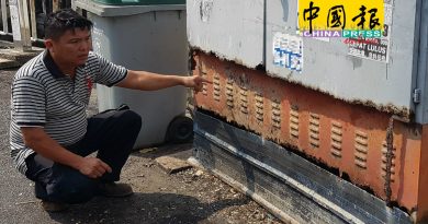 每周2天夜市集 鱼贩倒污水  电箱生锈 恐引发漏电