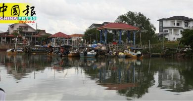 确保顺利且不影响渔民  挖深河床  再填海