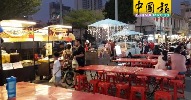 【今日马六甲头条】经济差 祈安美食街人潮减  回扣优惠券 办活动 冀吸引食客