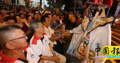 妈祖魅力难挡  千人共赏折子戏