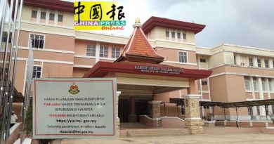 办护照  要预约        出国工作 升学事项 受理