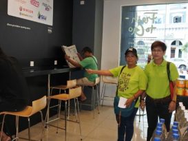 少年放桌上走开片刻 六旬顾客偷走手机