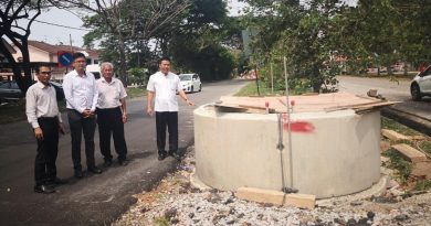 【今日马六甲头条】排污工程引起连串问题 逾20住家现裂缝