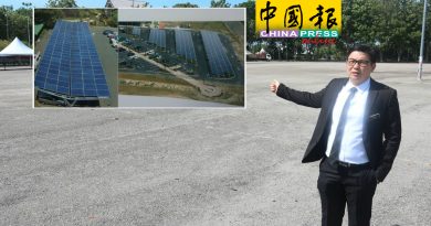 体育场泊车场装太阳能  节能省电环保 也可赚钱