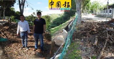 土崩禁通车 维修进度慢 800户 绕小巷进出