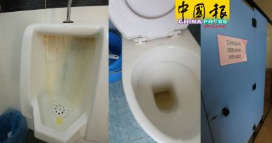 甲公厕整洁有待加强
