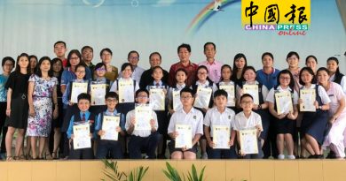 育英4名8A小状元  整体表现步步高升