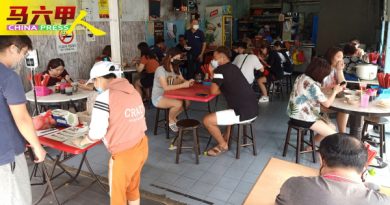 市区民众趁MCO前赴堂食  餐饮店 高朋满座