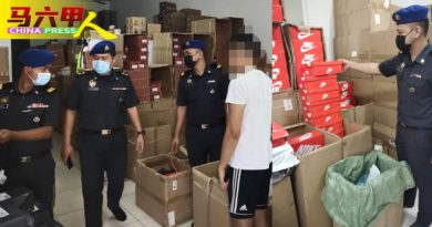 网售耐克及Adidas赝品      贸消局上门捉微商
