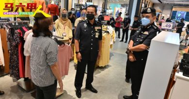 配合加强版SOP  警方增路障  派便衣警巡逻