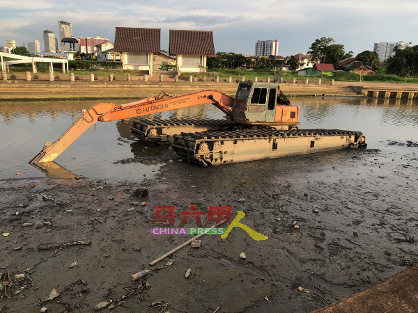 ■刘志俍促请马六甲河流及海岸发展机构定期进行挖深河床工作。