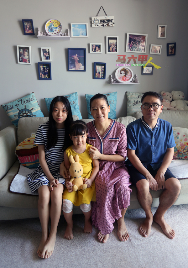 张懿（右起）、范洁、Emily和Essie，从中国上海移民到马六甲生活。