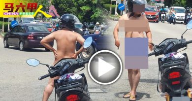 甲市出现裸男　 神情享受大解放