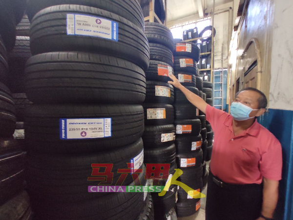 颜贞强：进口的轮胎价格已调涨十多廿巴仙。