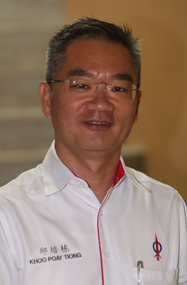 邱培栋为另一名主席提名人选。