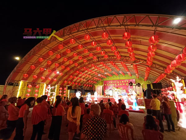 青龙宫亮灯仪式，获得不少民众及善信出席支持。