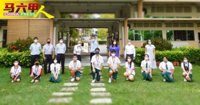 充10培中生学费 振忠阁捐5万助学金