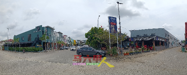 承包商在商业区及住宅区的大路小巷挖路,却没做好善后工作,导致沙石满地、尘埃飞扬,惹商民怨!