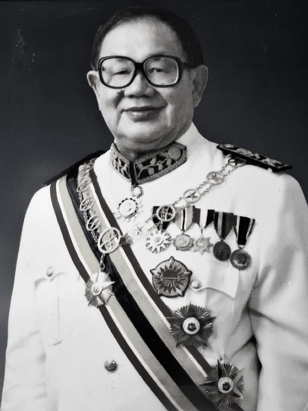 拿督威拉颜文龙与世长辞，享寿92岁。