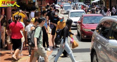 ◤今日马六甲头条◢ 学校假期带旺旅游  老街人山人海