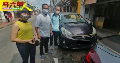 反映一周  仍未见行动 老街水管爆情况更严重