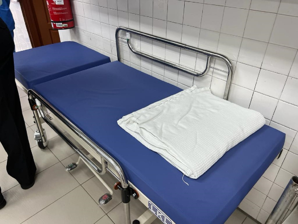 甲中央医院善用邱培栋拨款的1万令吉，作为购买2张多功能病床。