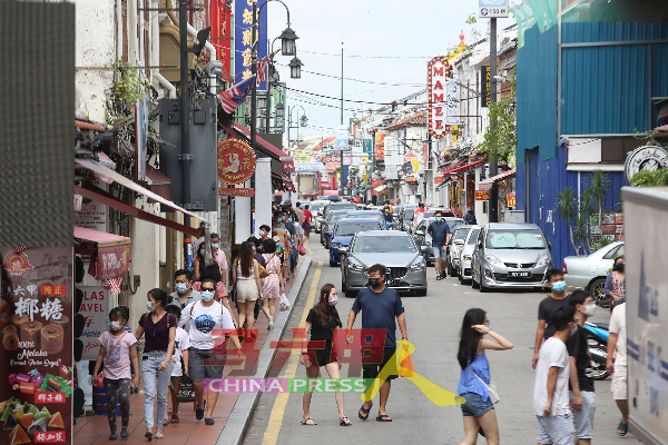 旅游局预计今年全年旅游马六甲的国内外游客，可以达到560万人次目标。