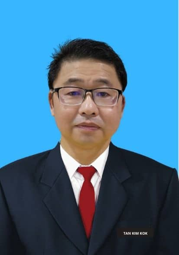 陈金国校长（原任敦化学校校长）调升为万里茂学校校长。