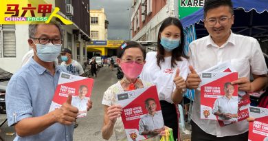 “每一票都很重要”  阿嬷从英国返甲投票