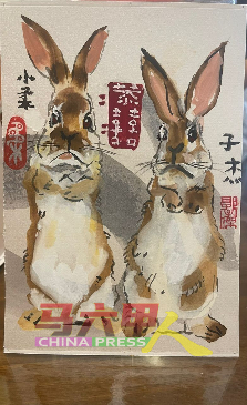 兴安会馆将印制由郭佳安女儿小柔及儿子子杰联手绘画的兔子红包封。