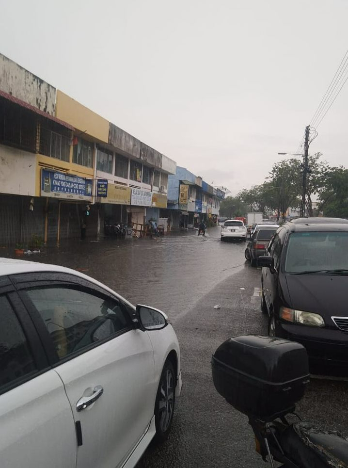 柏格2路又再一雨成灾。