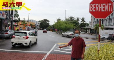 三角路雅佳美浪交界处 车辆没停   意外频传