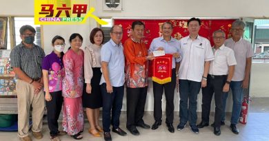 德教会振忠阁爱教育 捐助2中学提升设施