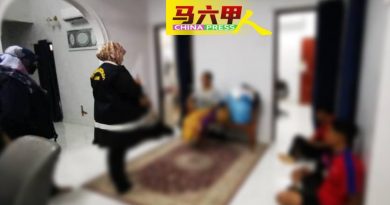 3母女与2远亲男同居 宗教局执法员登门捉
