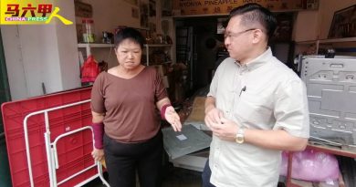 鸡场街商贩评估制  评估环境卫生  价格  服务态度