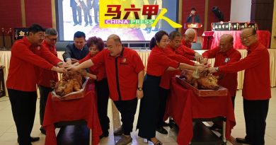 陈进发促政府设法减国债 财务稳定 助推动经济