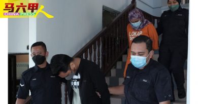 偷病人逾万首饰       男护士与妻不认罪