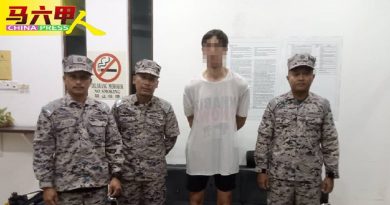 出岛垂钓海浪冲走橡皮艇 英籍男子  打999获救