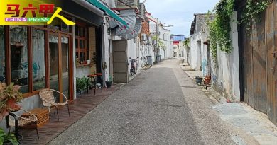 ◤今日马六甲头条◢赏赏壁画．喝杯咖啡  老城后巷  转角有惊喜