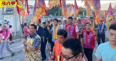 哪吒文化节为古城祈福  游行队巡城7公里