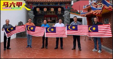颜天禄：响应悬挂国旗运动 老街区 洋溢 爱国情怀
