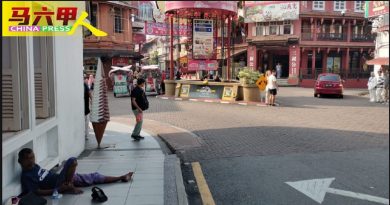 游游荡荡日益严重  流浪者归谁管？