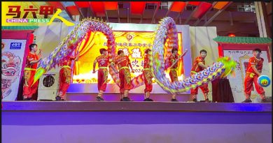艺文表演．年货市集  培二春晚 热闹沸腾