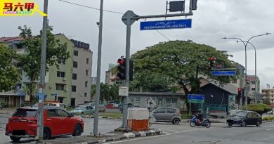 没配合54小时无车区  马六甲拉也路口解封