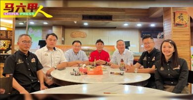 当机立断解决无车区问题     邱培栋：首长开明