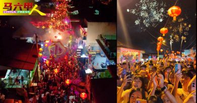 人潮挤爆梅花街派对  2024尺长炮“轰炸”最有年味新村