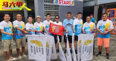 近千野兔会跑友欢聚古城 展开世遗区不一样跑步体验